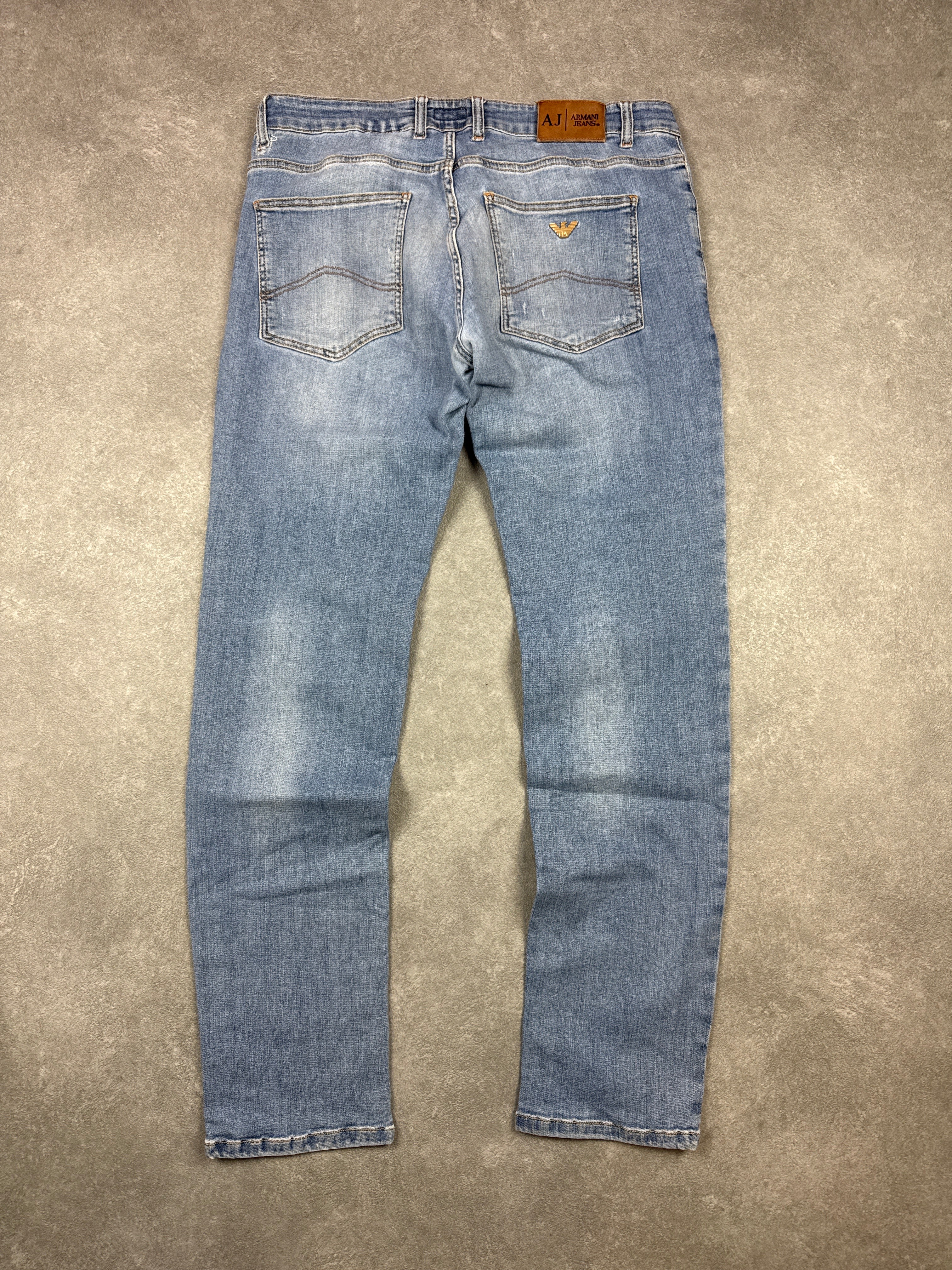 Armani Jeans (L)